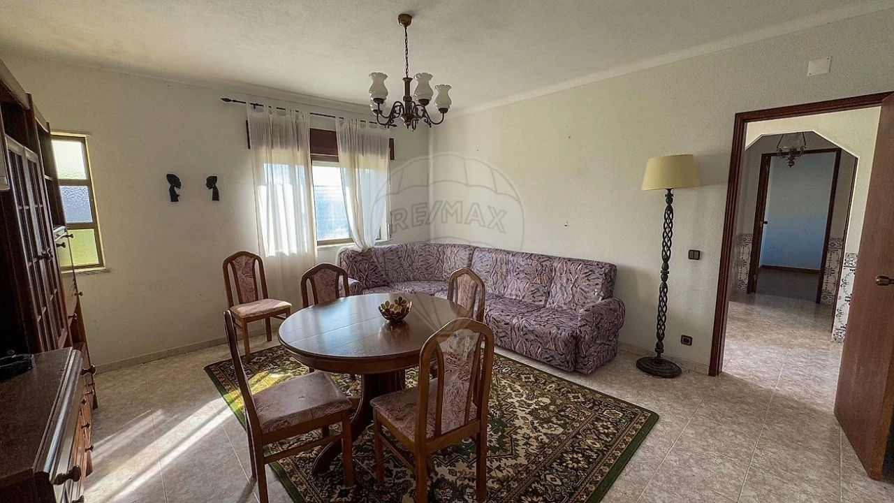 Moradia T2 para Venda em Sesimbra (Castelo) Foto 4