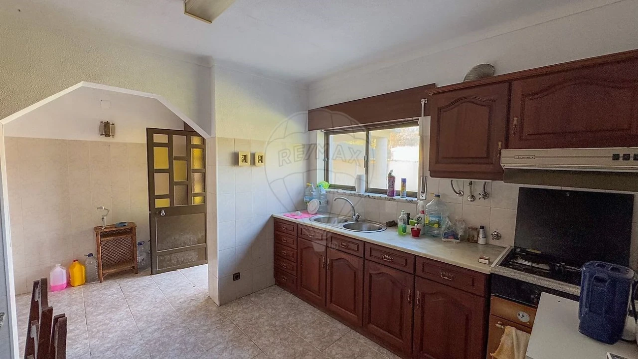 Moradia T2 para Venda em Sesimbra (Castelo) Foto 6