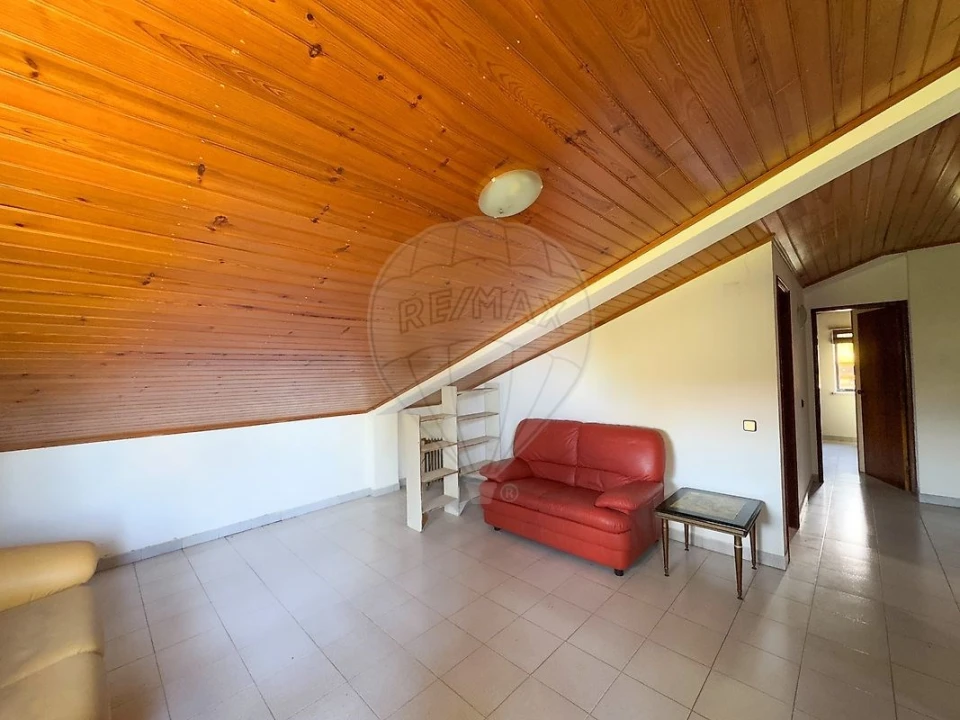 Moradia T2 para Venda em Sesimbra (Castelo) Foto 11