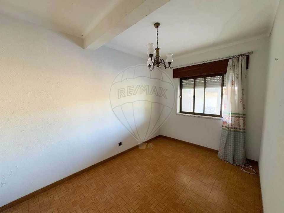 Moradia T2 para Venda em Sesimbra (Castelo) Foto 9