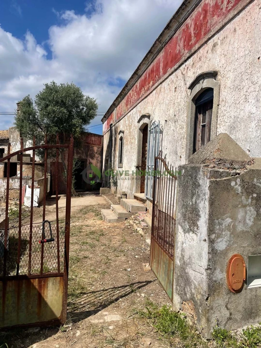 Moradia T6 para Venda em Loule (São Sebastião) Foto 15