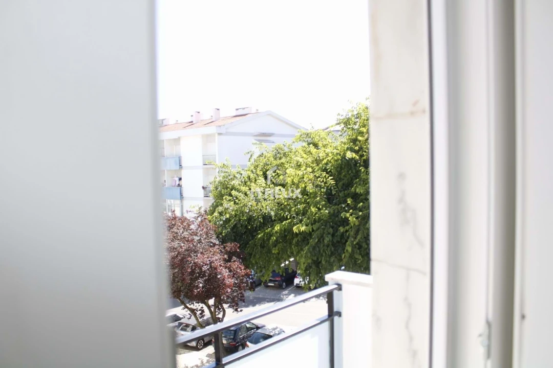 Apartamento T2 para Arrendamento em Oeiras e São Julião da Barra, Paço de Arcos e Caxias Foto 20