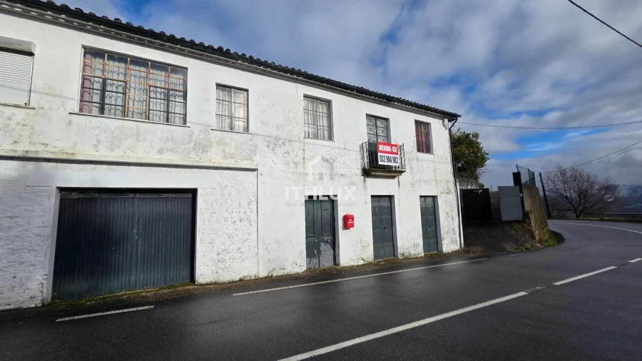 Moradia T4 para Venda em Crasto, Ruivos e Grovelas Foto 3
