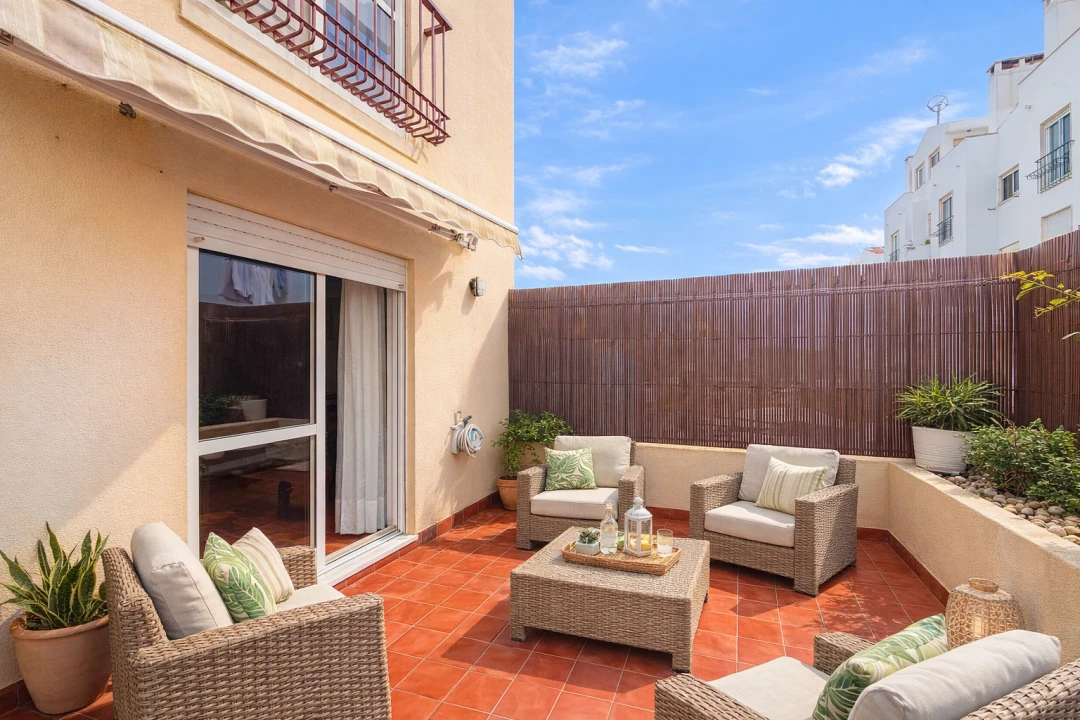 Apartamento T1 para Venda em Carcavelos e Parede Foto 1