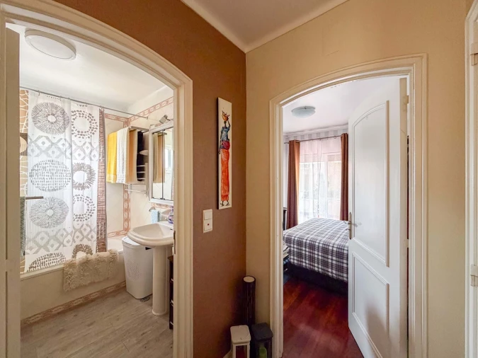 Apartamento T1 para Venda em Carcavelos e Parede Foto 11