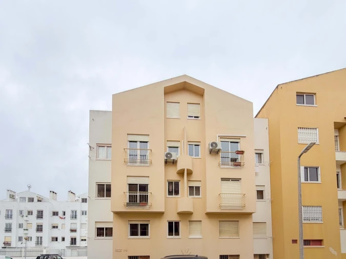 Apartamento T1 para Venda em Carcavelos e Parede Foto 24