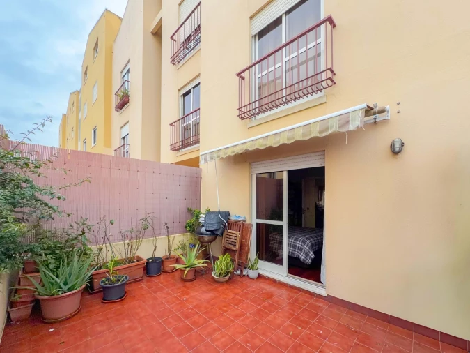 Apartamento T1 para Venda em Carcavelos e Parede Foto 16