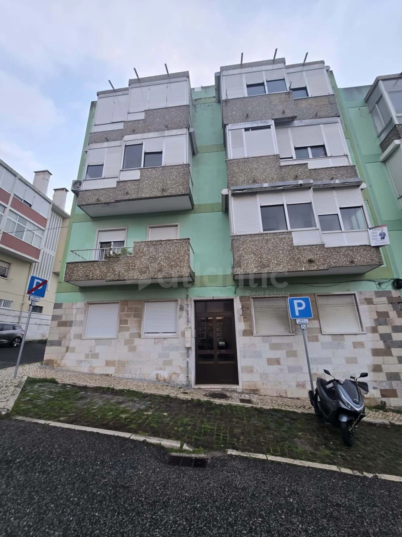 Apartamento T2 para Venda em Águas Livres Foto 18