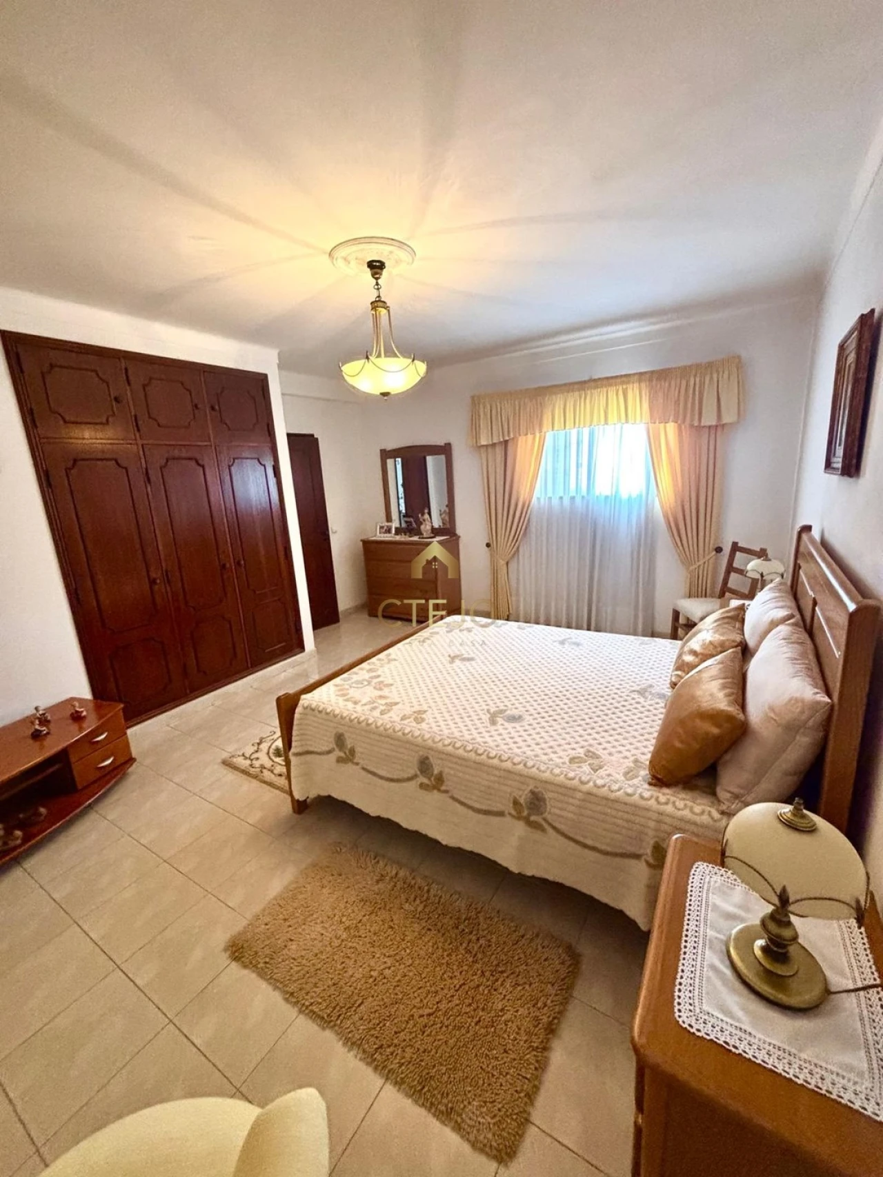 Moradia T4 para Venda em Alvalade Foto 13