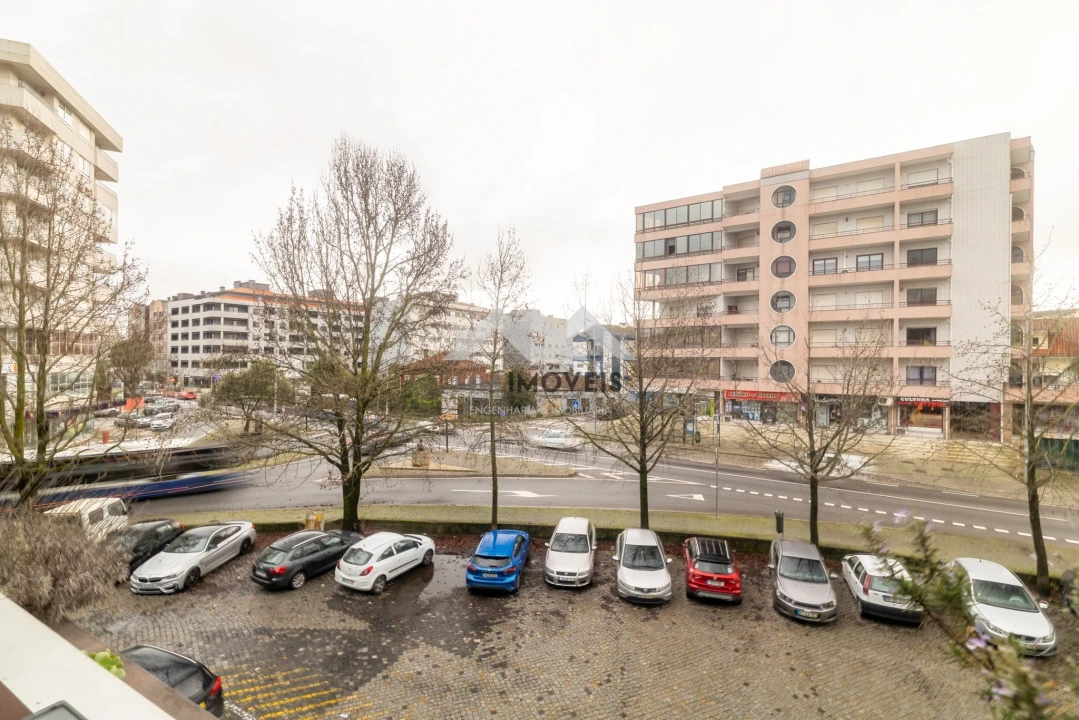 Apartamento T4 para Venda em Bougado (São Martinho e Santiago) Foto 10