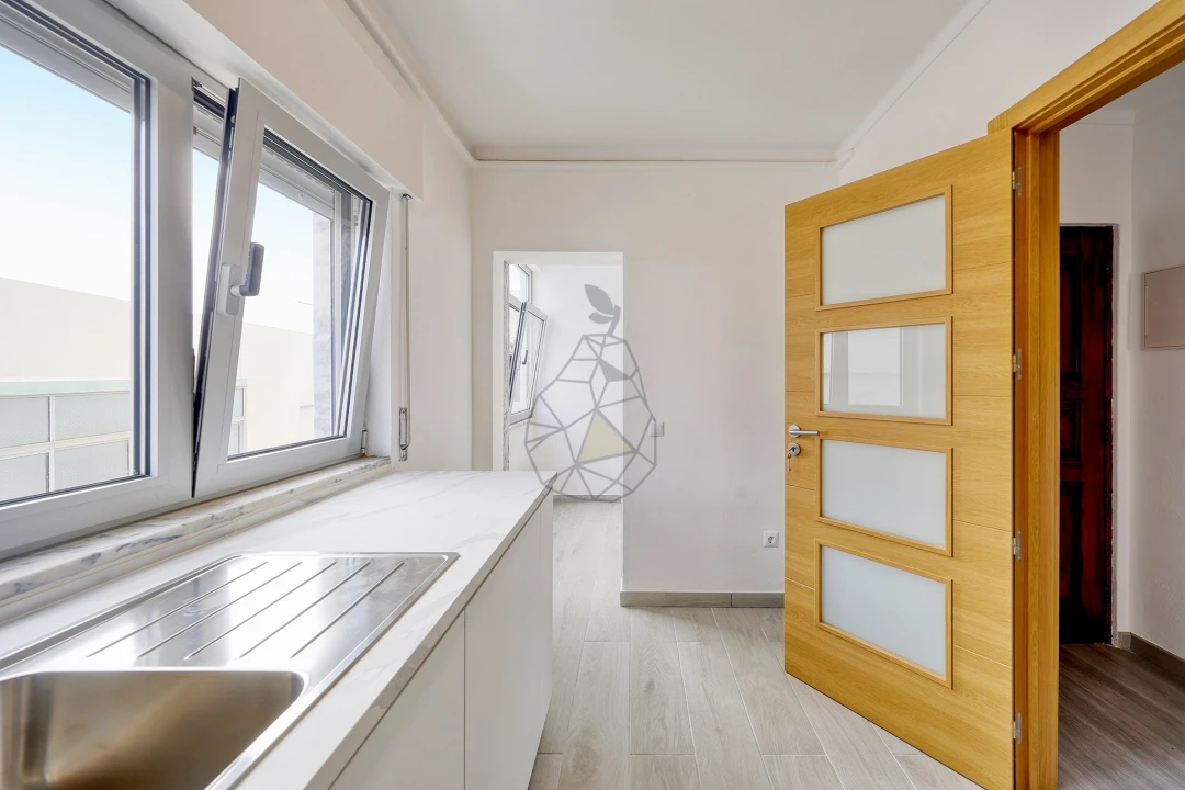 Apartamento T3 para Venda em Portimão Foto 5