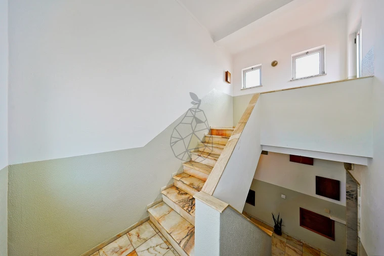 Apartamento T3 para Venda em Portimão Foto 31