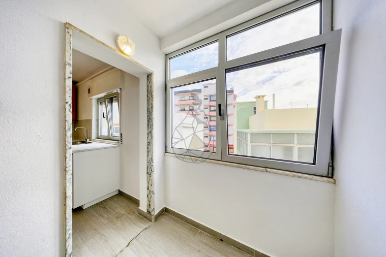 Apartamento T3 para Venda em Portimão Foto 6