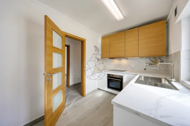 Apartamento T3 para Venda em Portimão Foto 7