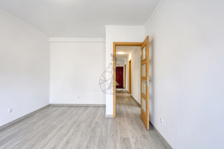 Apartamento T3 para Venda em Portimão Foto 28