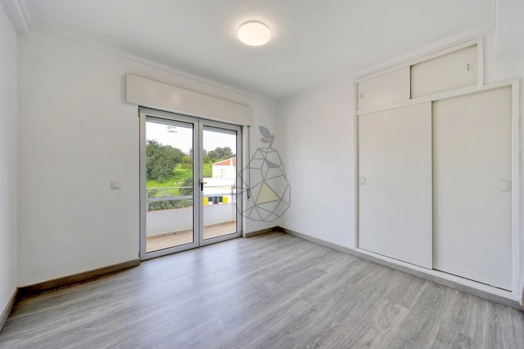 Apartamento T3 para Venda em Portimão Foto 22