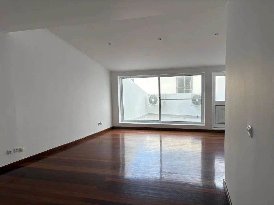 Escritório para Venda em Ponta Delgada (São Sebastião) Foto 7