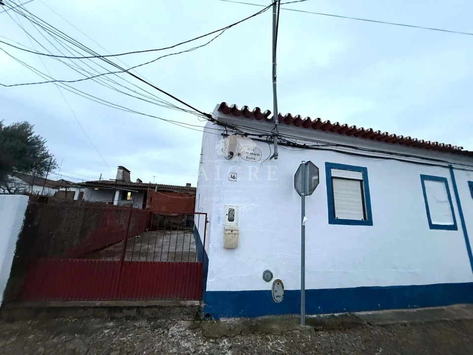 Moradia T2 para Venda em Alcaçovas Foto 1