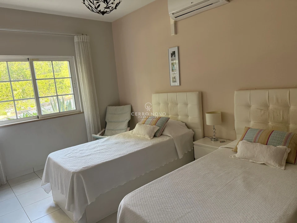 Moradia T4 para Venda em Boliqueime Foto 7