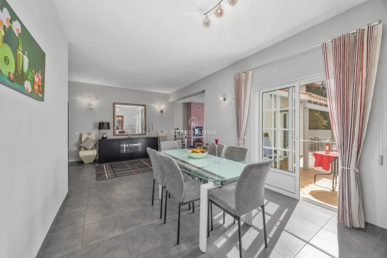 Moradia T4 para Venda em Boliqueime Foto 13