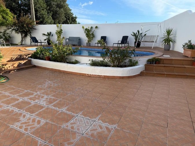 Moradia T4 para Venda em Boliqueime Foto 12