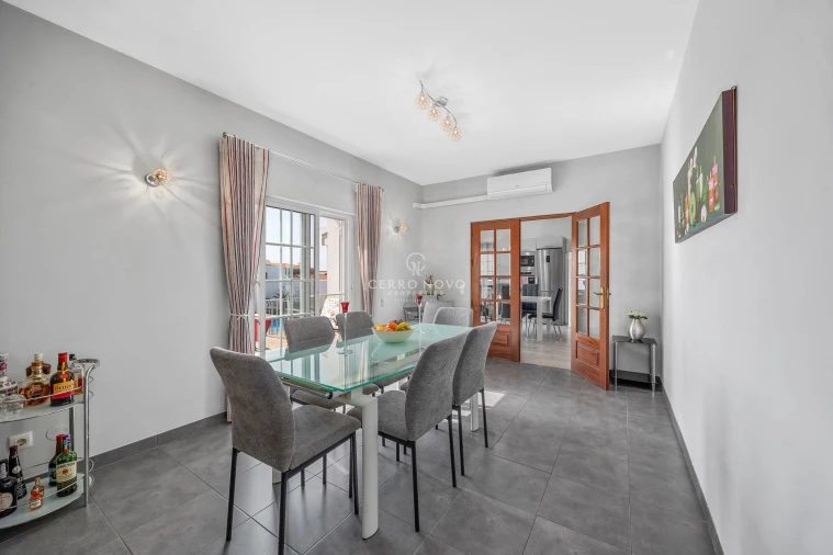 Moradia T4 para Venda em Boliqueime Foto 12