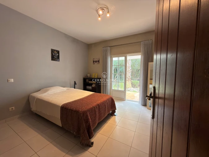 Moradia T4 para Venda em Boliqueime Foto 8