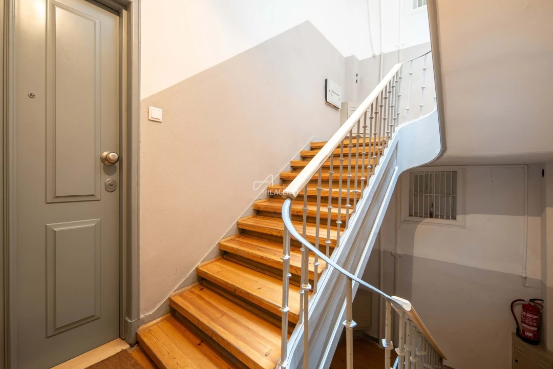 Apartamento T5 para Venda em Arroios Foto 25