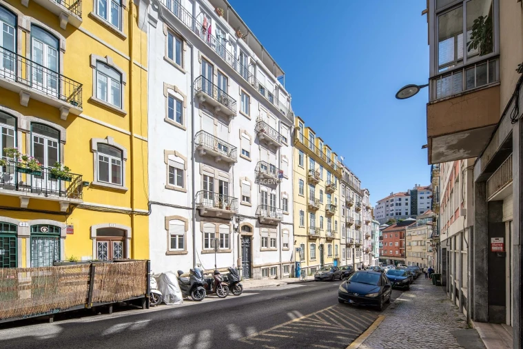 Apartamento T5 para Venda em Arroios Foto 27