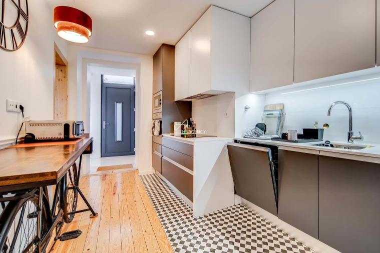 Apartamento T5 para Venda em Arroios Foto 11