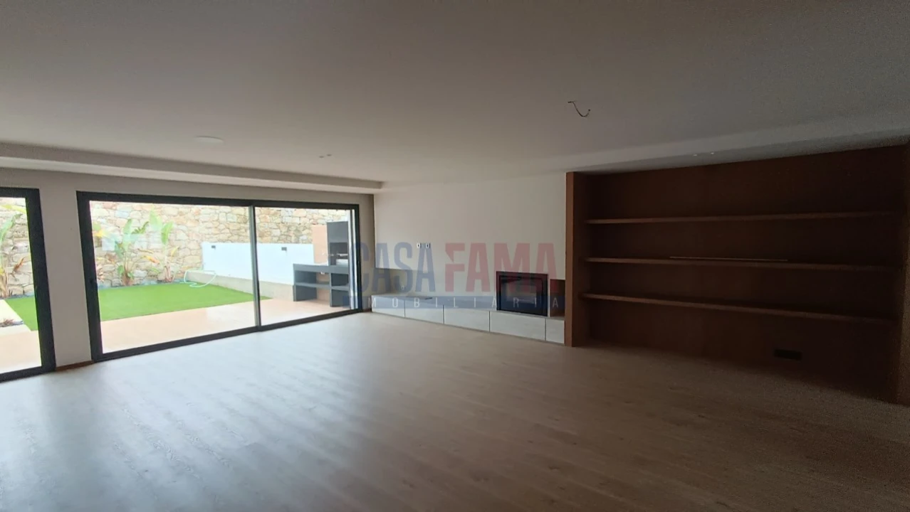 Moradia T3 para Venda em Real, Dume e Semelhe Foto 1