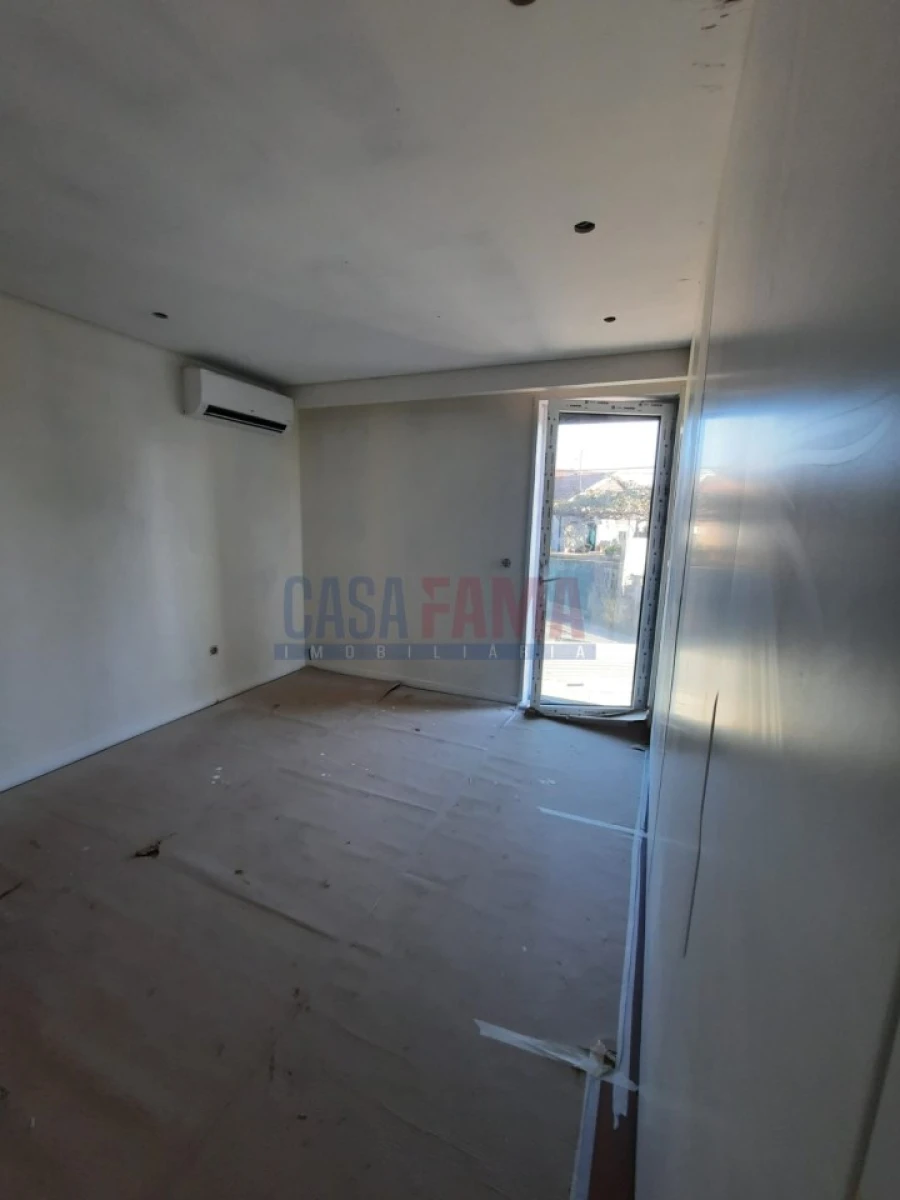 Apartamento T3 para Venda em Antas e Abade de Vermoim Foto 6