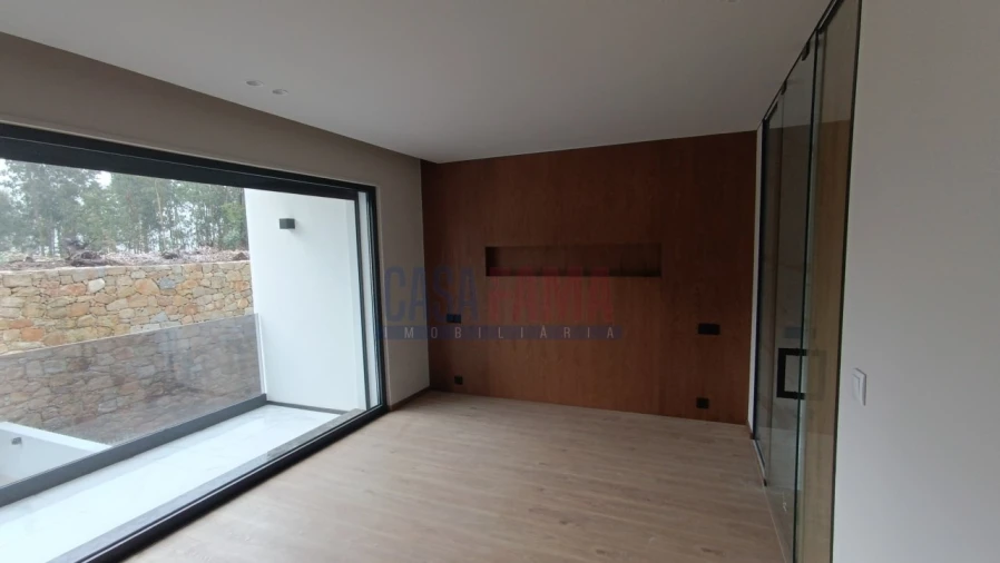 Moradia T3 para Venda em Nogueira, Fraião e Lamaçães Foto 11