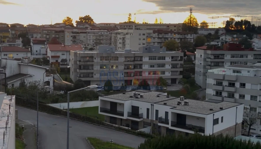 Moradia para Venda em Nogueira, Fraião e Lamaçães Foto 16