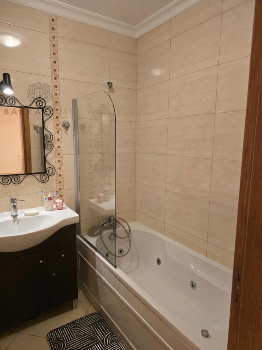 Moradia T3 para Venda em Albufeira e Olhos de Água Foto 3