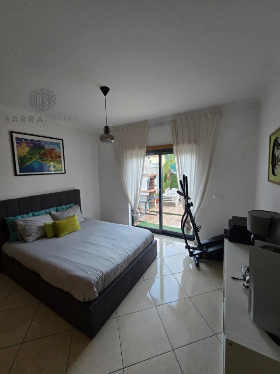 Moradia T3 para Venda em Albufeira e Olhos de Água Foto 11