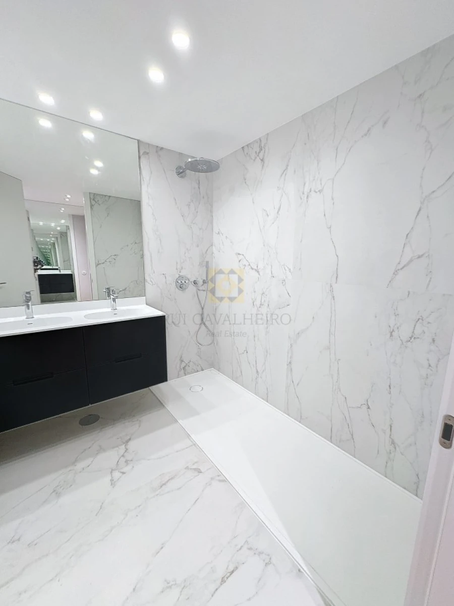 Apartamento T3 para Venda em Matosinhos e Leça da Palmeira Foto 28