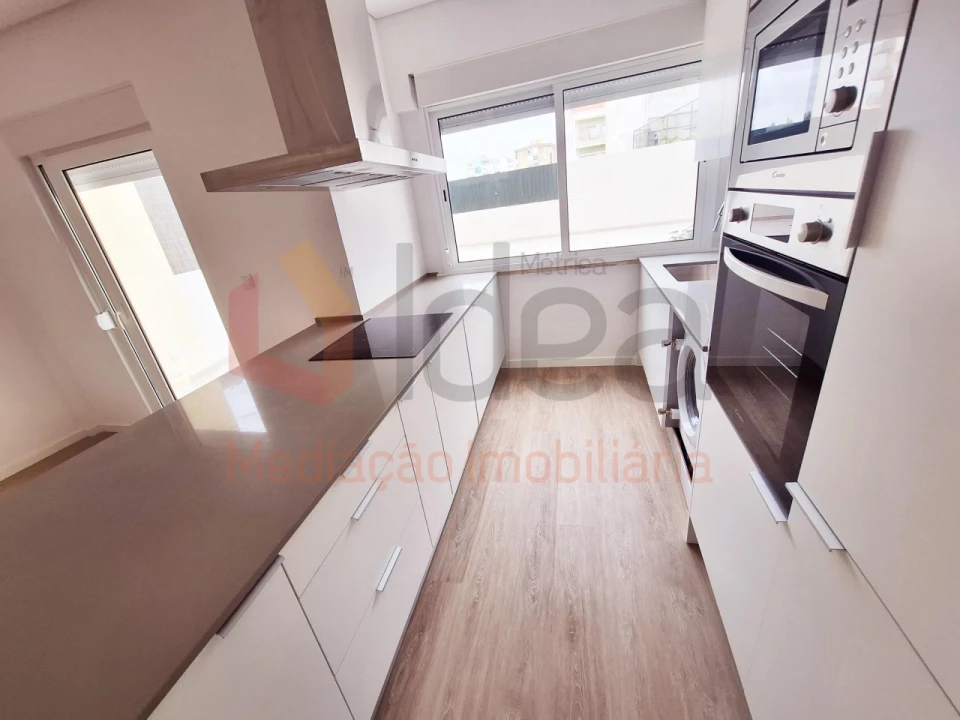Apartamento T2 para Venda em Seixal, Arrentela e Aldeia de Paio Pires Foto 7
