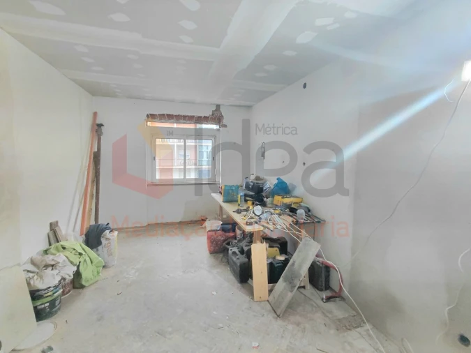 Apartamento T2 para Venda em Seixal, Arrentela e Aldeia de Paio Pires Foto 4