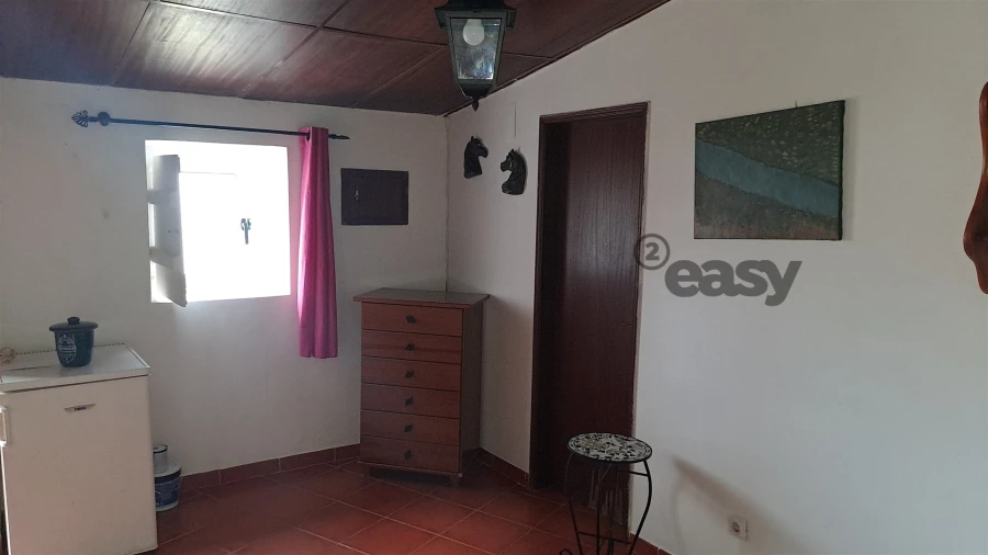 Moradia T1 para Venda em Figueira dos Cavaleiros Foto 8