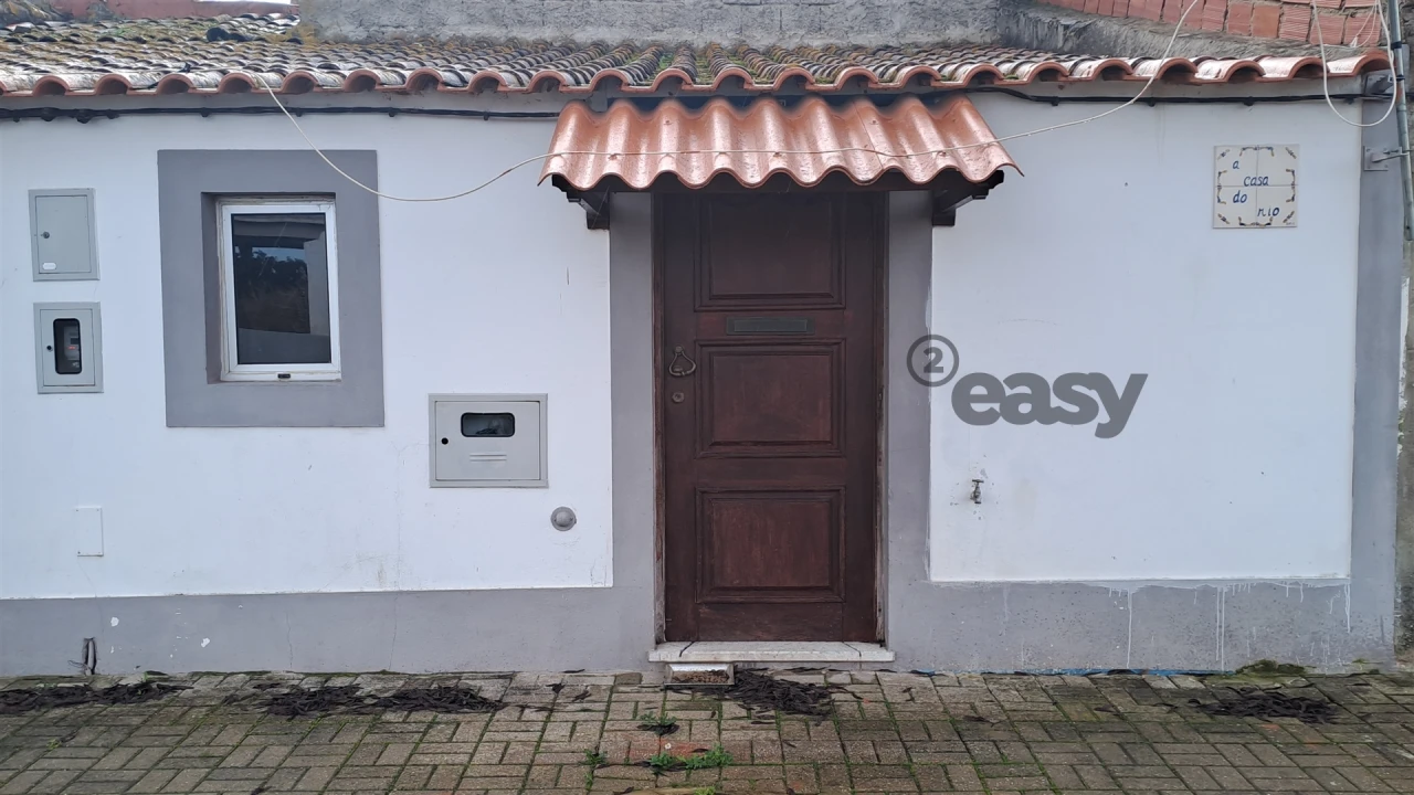 Moradia T1 para Venda em Figueira dos Cavaleiros Foto 1