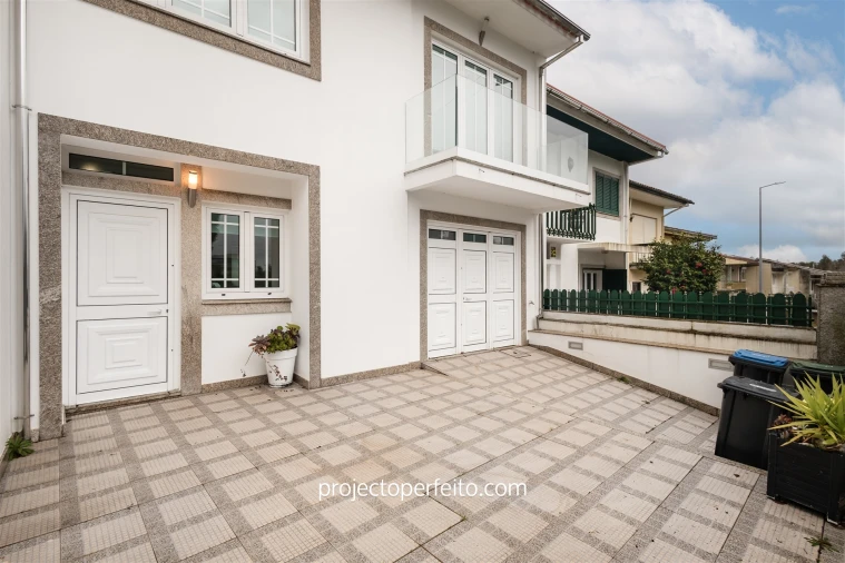 Moradia T3 para Venda em São João da Madeira