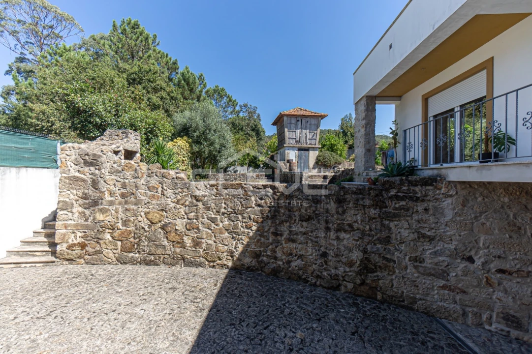 Moradia T3 para Venda em Fajões Foto 29