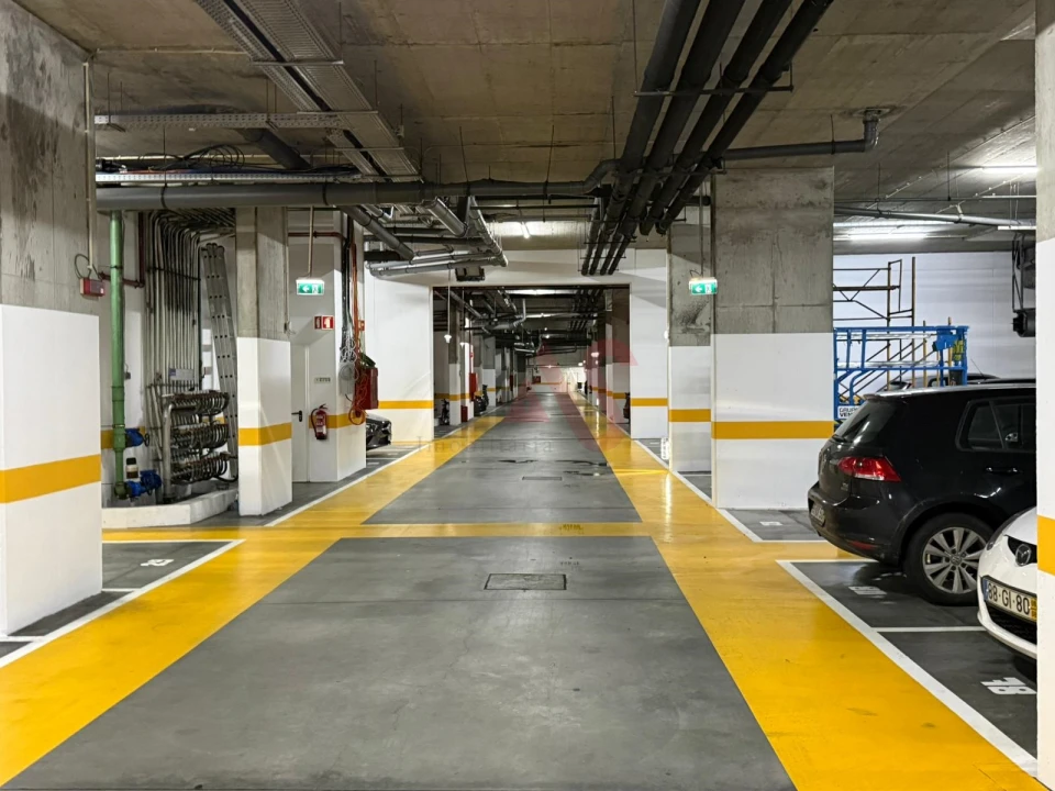 Apartamento T1 para Arrendamento em Parque das Nações Foto 18