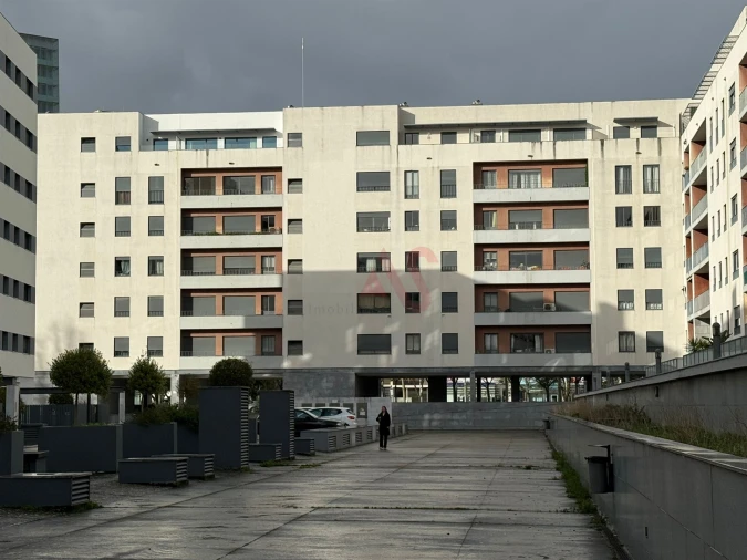 Apartamento T1 para Arrendamento em Parque das Nações Foto 5