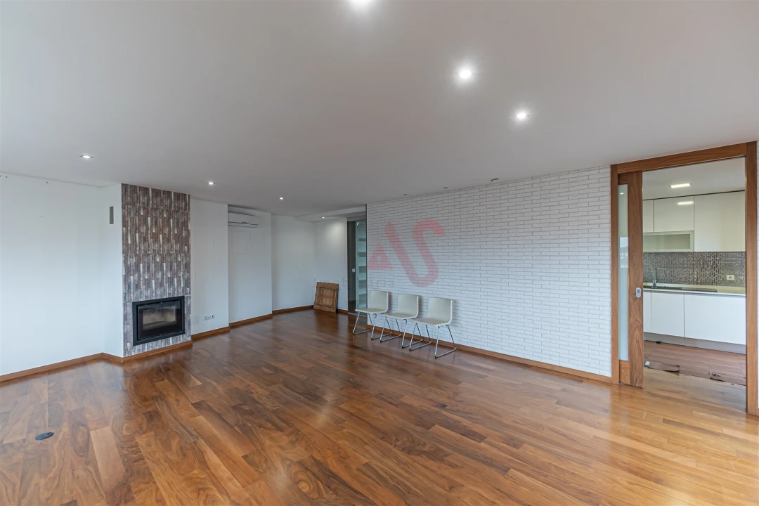 Apartamento T3 para Venda em Ferreiros e Gondizalves Foto 10