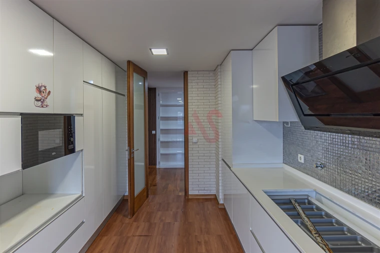 Apartamento T3 para Venda em Ferreiros e Gondizalves Foto 6