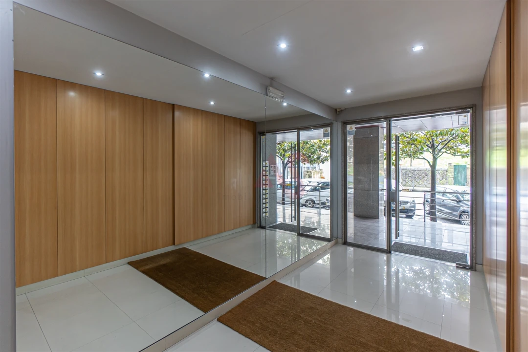 Apartamento T3 para Venda em Ferreiros e Gondizalves Foto 3