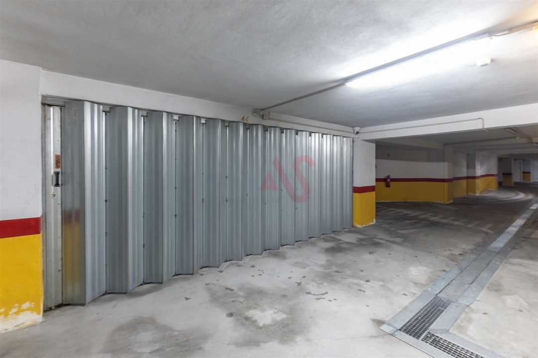 Apartamento T3 para Venda em Ferreiros e Gondizalves Foto 26