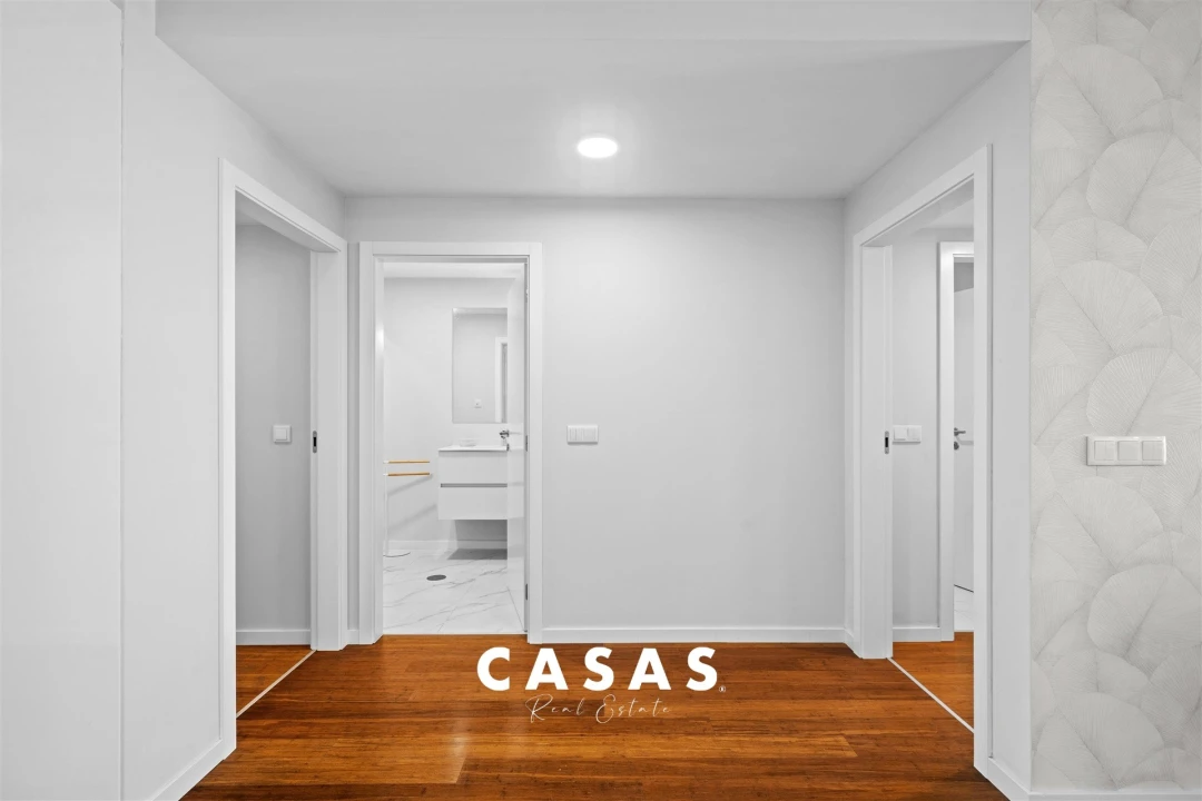Apartamento T2 para Venda em São Martinho Foto 14